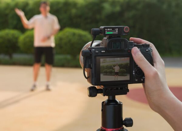 DJI Mic Version 2 (1-Person) Compact Digital Wireless Microphone - Image 2
