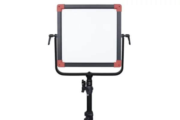 SWIT PL-E60 3 Kit 60W Portable Bi-color SMD Panel LED light - Image 2