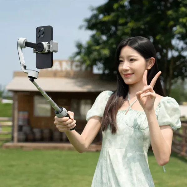 Zhiyun CINEPEER CQ5 Smartphone Gimbal - Image 2