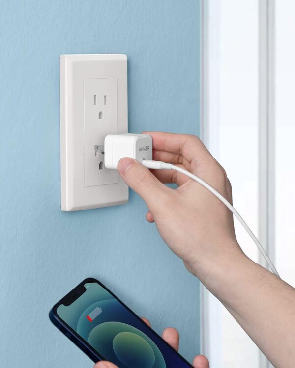 ⁦Anker PowerPort III 20W Cube Charger White⁩ - الصورة ⁦2⁩