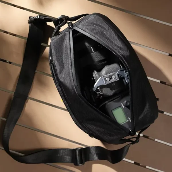 ⁦Ulanzi PB038 Travel Sling Bag V2⁩ - الصورة ⁦3⁩