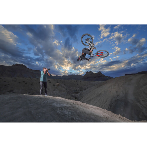 Canon EOS R6 Mark III Mirrorless Camera - Image 13