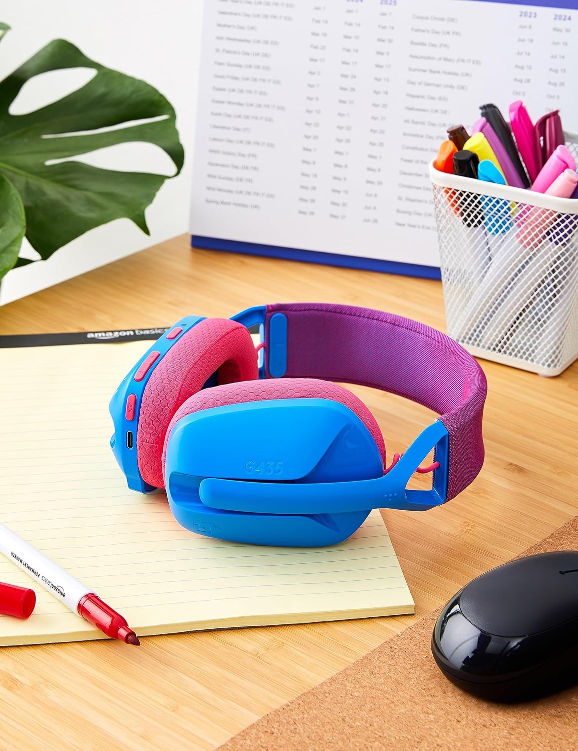 Logitech G435 LIGHTSPEED Wireless Gaming Headset - Blue and Pink - الصورة 2