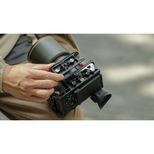 Tilta Full Camera Cage for Sony FX2 (Black) - الصورة 5